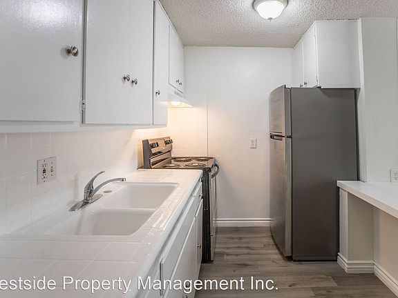4th image of 39 Sunset Ave APT 203