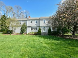 36 Iris Ct, Cheshire, CT 06410