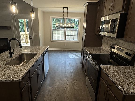 5th image of 318 Tisha Ct