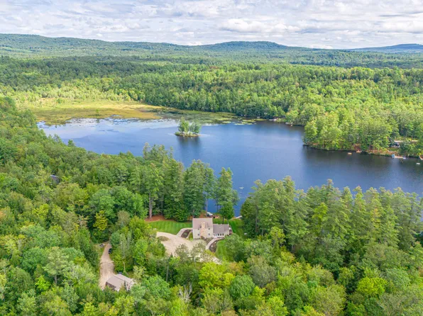 81 Ledgebrook Lane, Norway, ME 04268