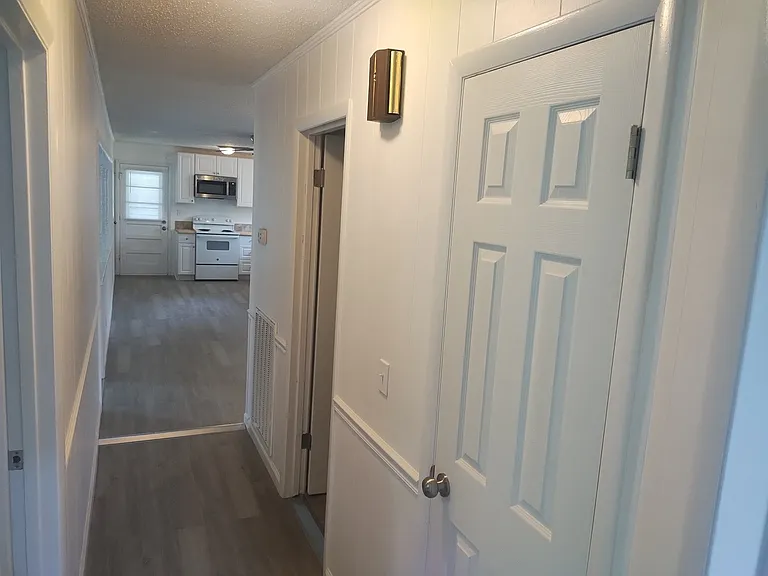 244 Sterling Rd — Photo 37