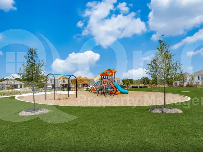 882 Breakwater Dr — Photo 32