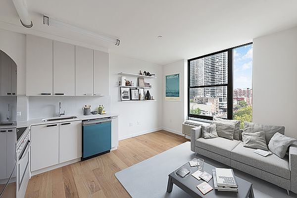 1st image of 300 E 120th St #5C