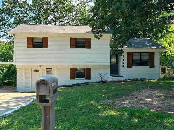 1808 Donafred Rd, Fultondale, AL 35068