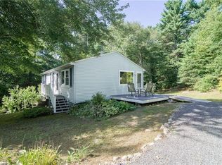 96 Hoxsie Rd, Richmond, RI 02892