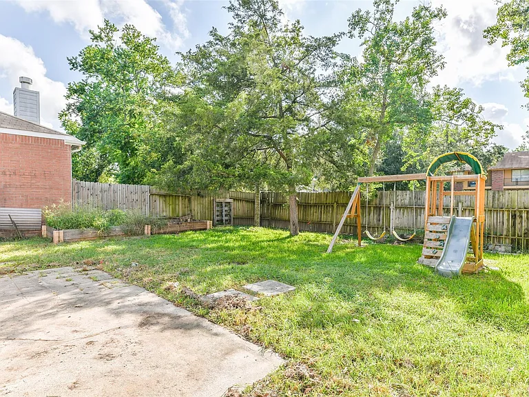 1235 Halls Brg — Photo 28