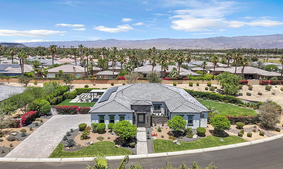 1st image of 81910 Mountain Spur Dr