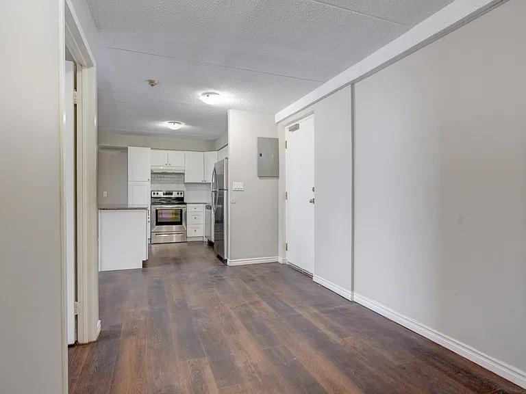 46 Gale Cres — Photo 14