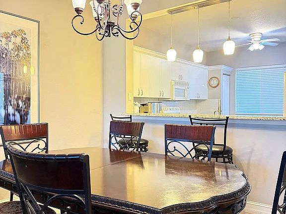 Dining room table for 6