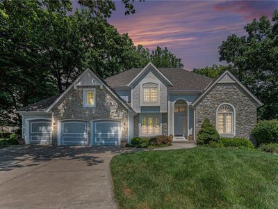 5527 NW Oakdale Pl, Parkville, MO, 64152