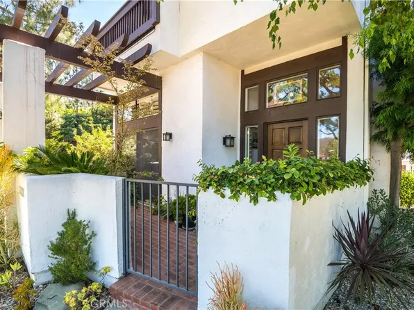 1830 Palisades Dr, Pacific Palisades, CA 90272