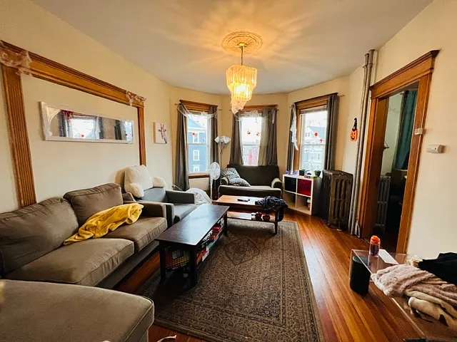 107 Calumet St #3