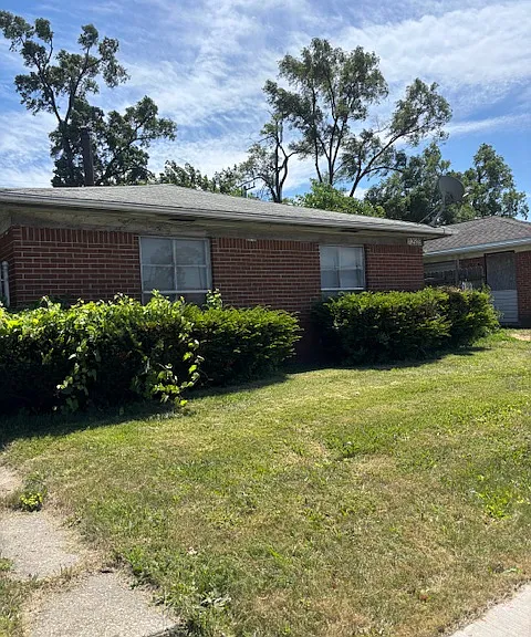 12930 Southfield Service Dr — Photo 1