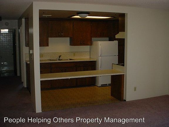 3rd image of 1345 Grand Ave APT C