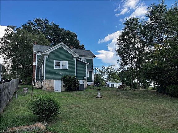 5th image of 207 Summit St