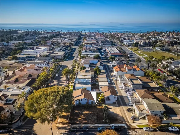 527 16th St #27, Huntington Beach, CA 92648