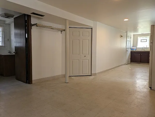 S Poplar Ave — Photo 3