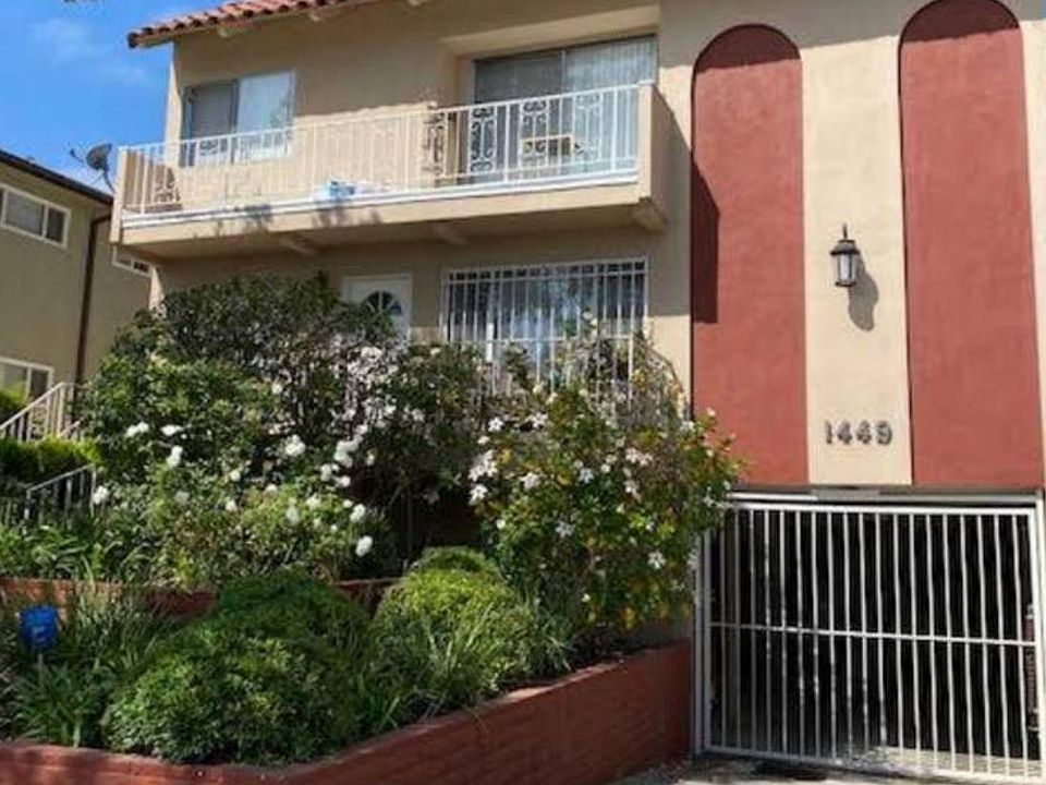 1st image of 1449 Rexford Dr APT 3