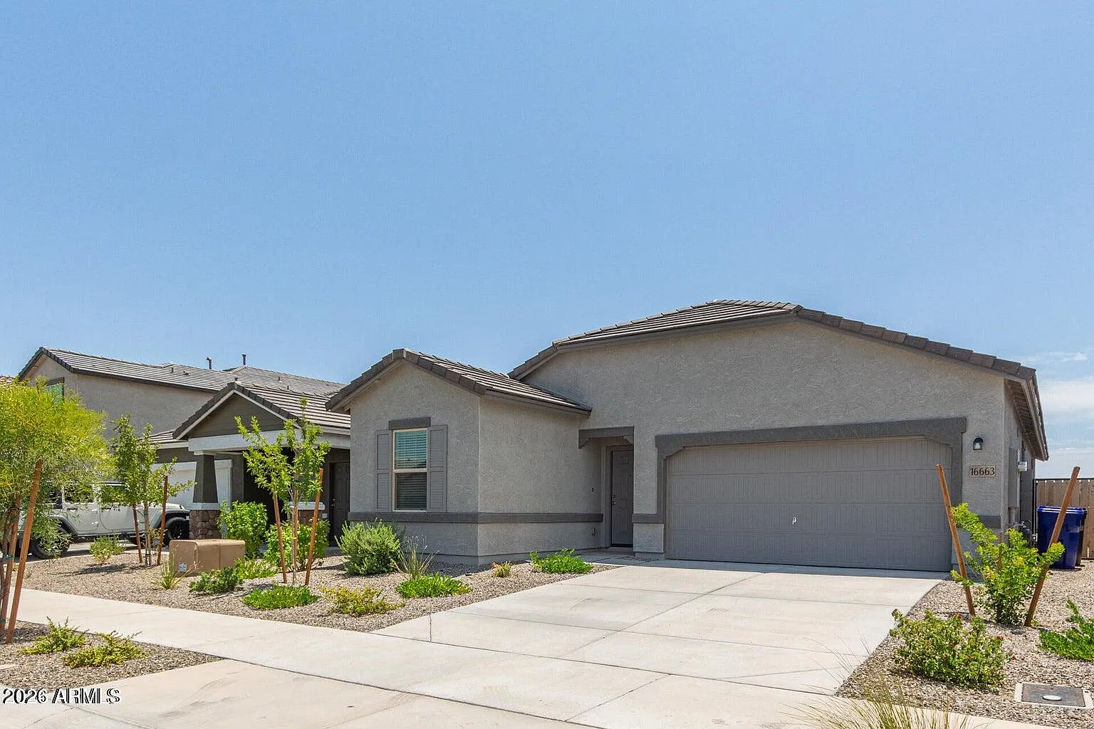 3 bed, 2.0 bath, 1662 sqft, $2,000 — Photo 3