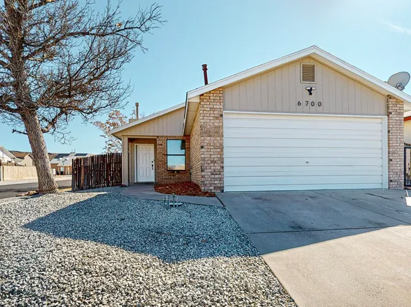 6700 Azuelo Ave NW, Albuquerque, NM 87120