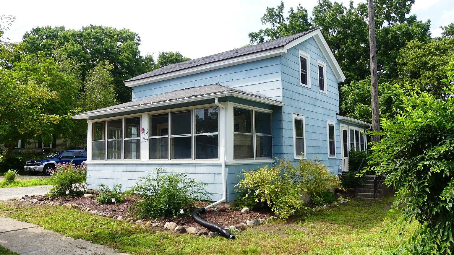 419 S 4th St E photo 1