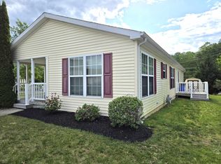5 Spruce Ct, Mays Landing, NJ 08330