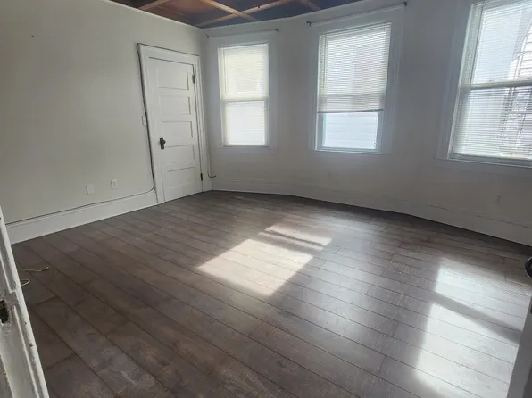 586 Park Ave Floor 2, Yonkers, NY 10703