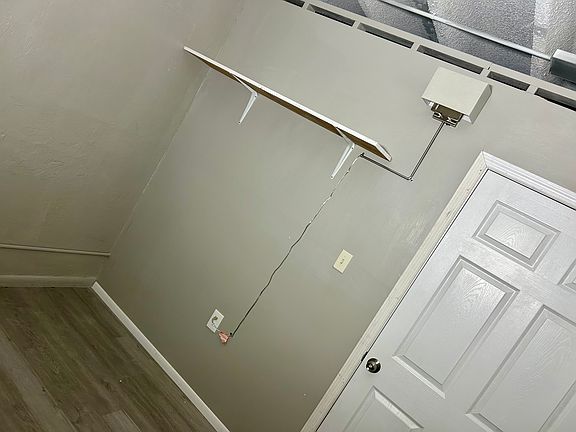 5th image of 565 Dr Mary McLeod Bethune Blvd #10