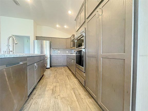 5th image of 11216 Roz Way