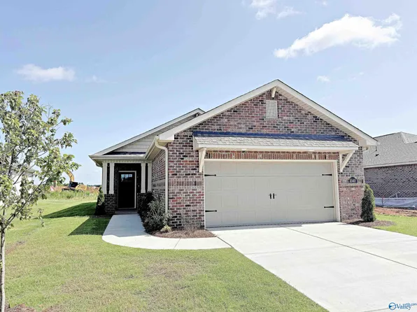 1040 Maplehurst St, Decatur, AL 35603