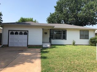 2214 W Elm Ave, Enid, OK 73703