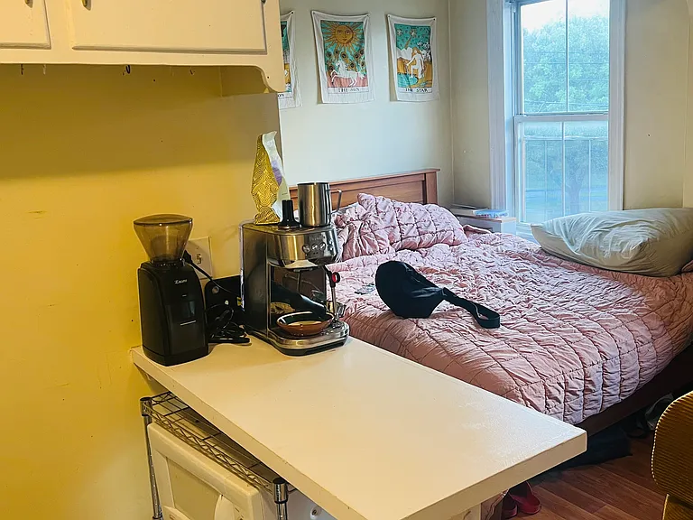 18 Park St #2 — Photo 4