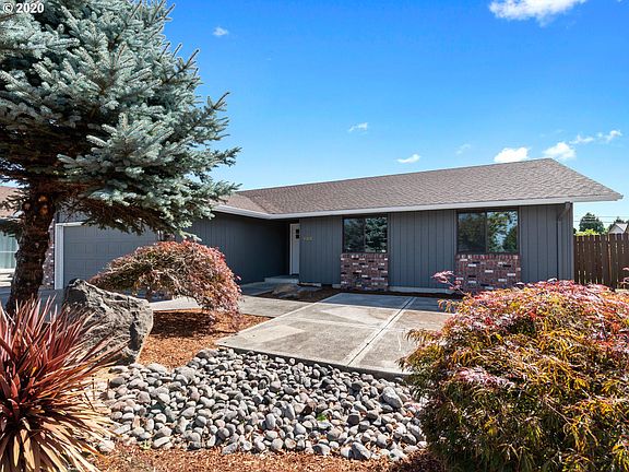 3rd image of 3 Cottonwood Pl