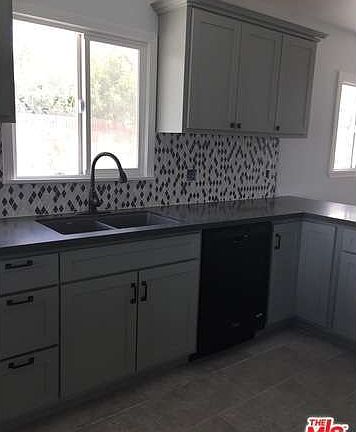 2nd image of 2022 W 76th St