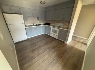 Two bedroom one bath apartment, Carroll, IA 51401