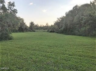 345 Henderson Ave, Pass Christian, MS 39571