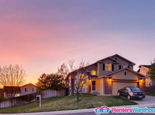 5487 S Versailles Way, Aurora, CO 80015
