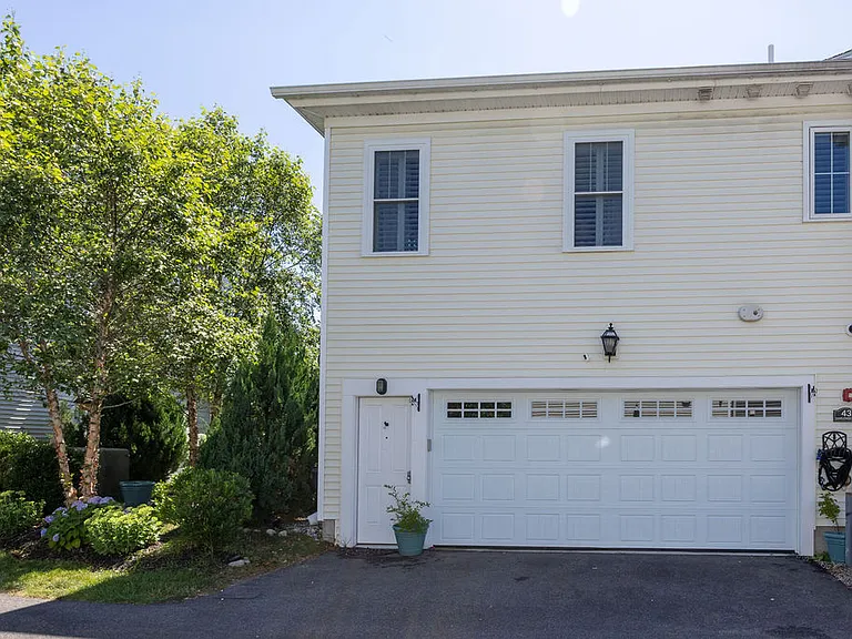 43 Sunflower Way — Photo 4