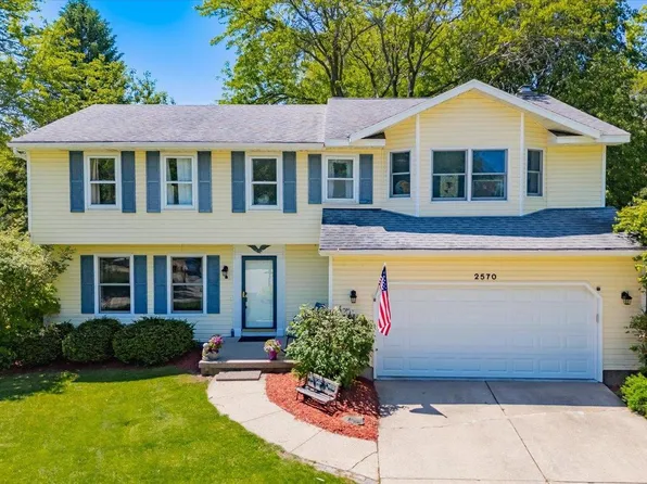 2570 Roanoke Circle, Madison, WI 53719