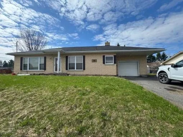 107 Fox St, Madawaska, ME 04756