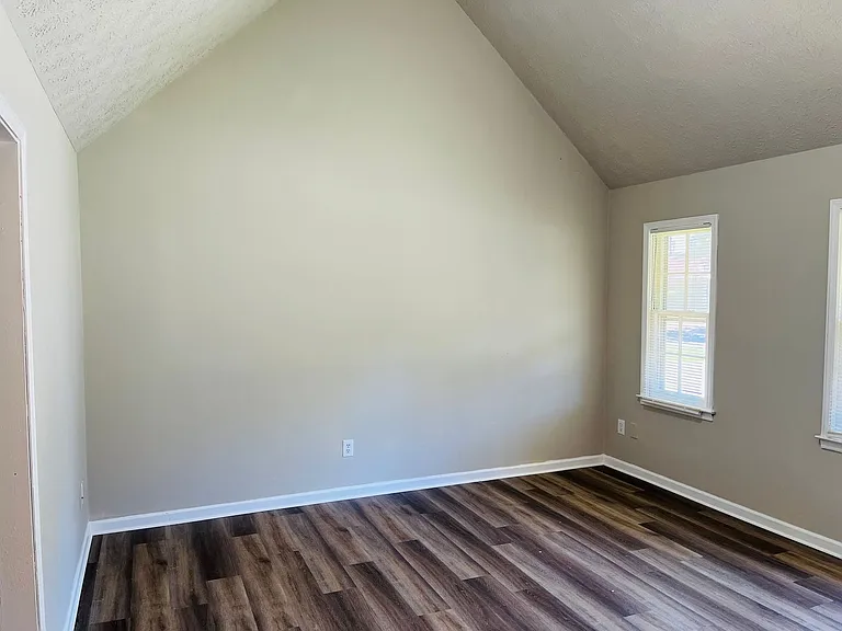 10 Fredda Lane — Photo 3