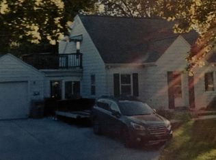 1520 Grace St, De Pere, WI 54115