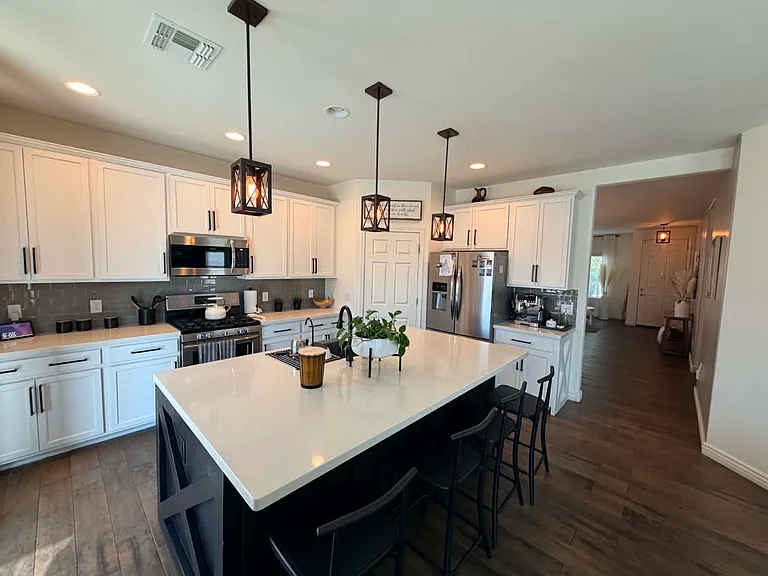 9033 W Birchover Dr — Photo 5