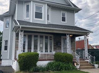 2 Broadway, Valley Stream, NY 11580