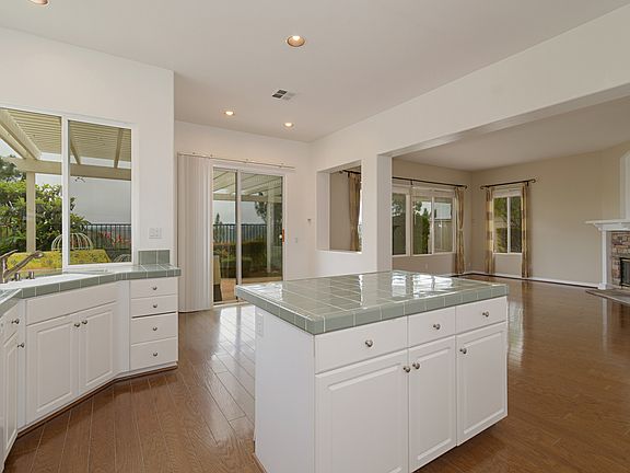 5th image of 4217 Calle Mejillones
