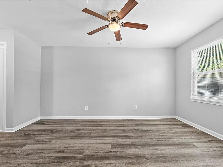 4838 Van Fleet St — Photo 11