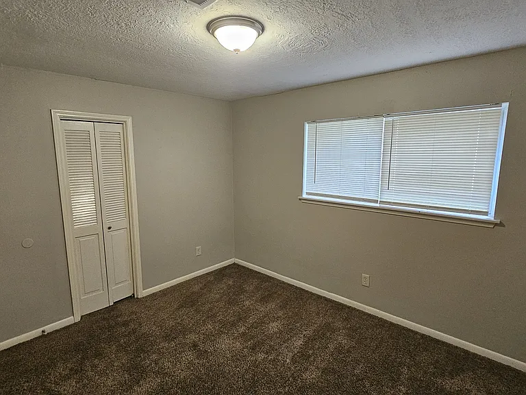 1404 Cactus St — Photo 14