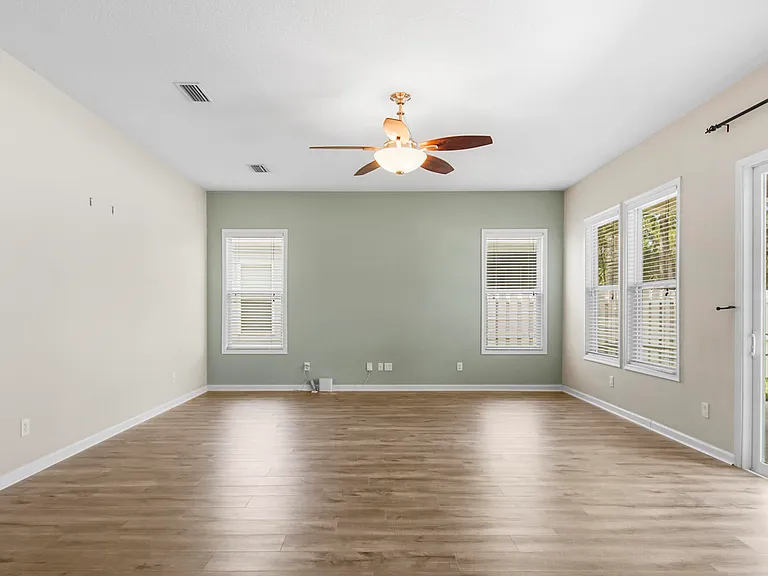 103 Amherst Way — Photo 23