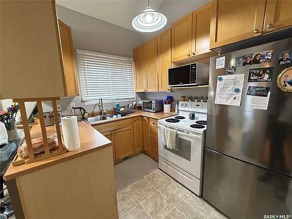 4th image of UNIT 49-331 Pendygrasse ROAD