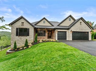 272 Merlot Ln, Saint Albans, MO 63073